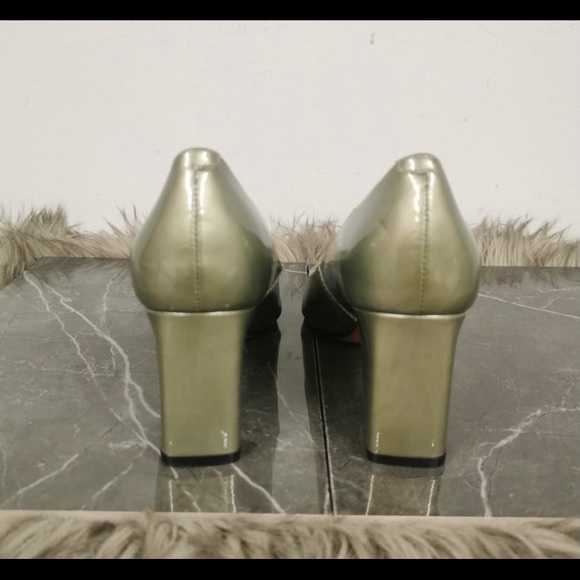 Marc Fisher Zala Patent Pumps - Picture 4 of 6